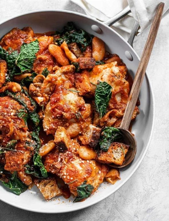Tuscan Chicken Thighs with Cannellini Beans and Kale