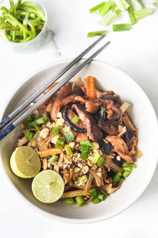 Vegan Pad Thai with Mushrooms and Bok Choy