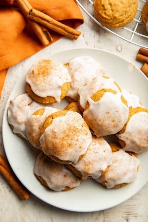 Vegan Pumpkin Cookies with Cinnamon Icing