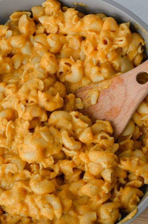 Vegetarian Mac and Cheese with Hidden Veggies