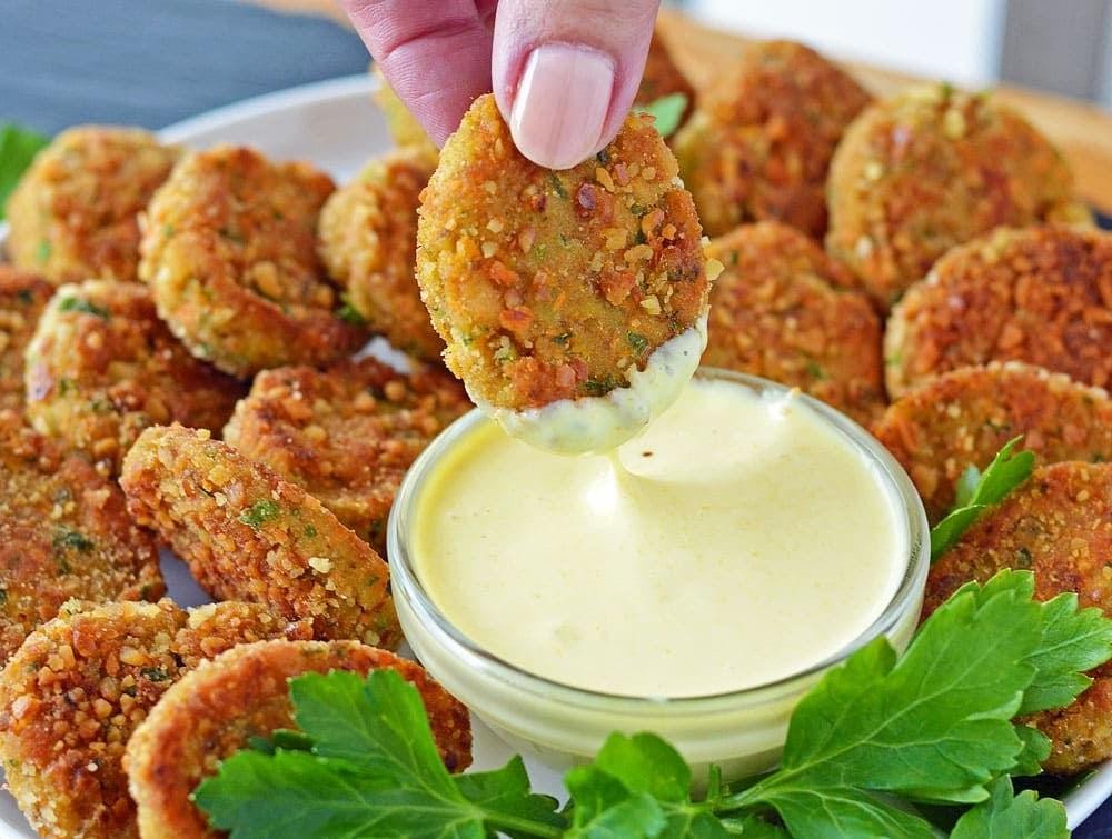 Vegetarian Nuggets with Honey Mustard Dip