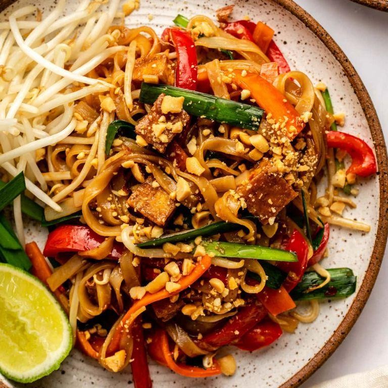 Vegetarian Pad Thai with Tofu and Bean Sprouts