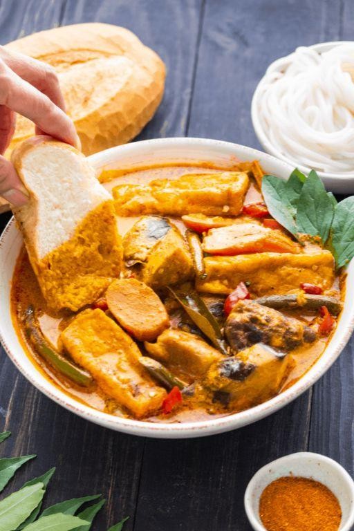 Vietnamese Tofu Curry (Cà Ri Đậu Hũ)