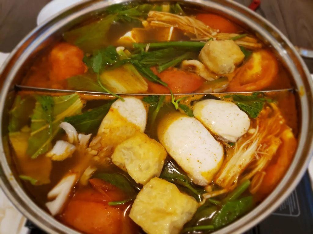 Vietnamese Tofu and Mushroom Hotpot (Lẩu Chay)