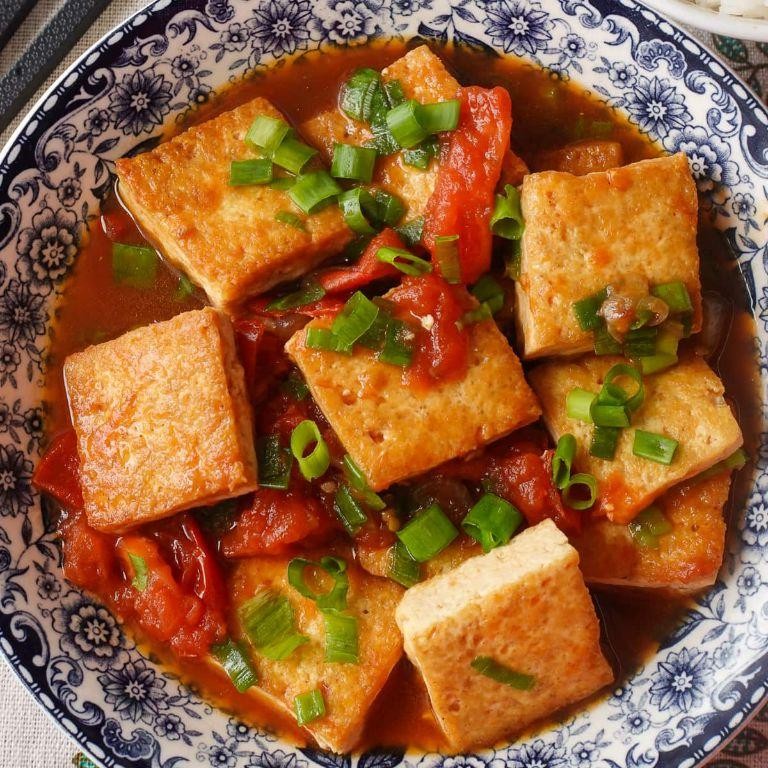 Vietnamese Tofu and Tomato Stir-Fry