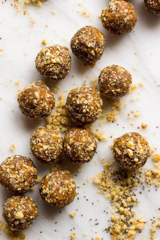 Walnut and Flaxseed Energy Balls