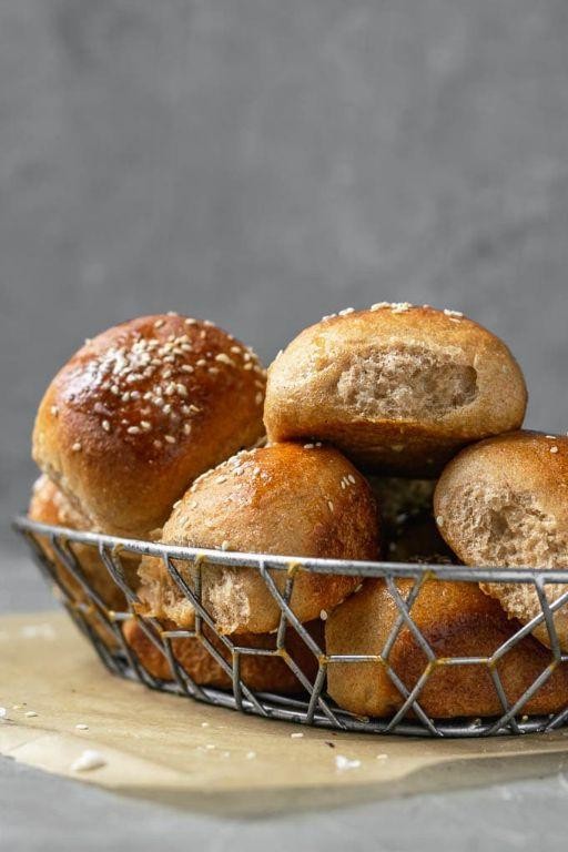 Whole Grain Dinner Rolls